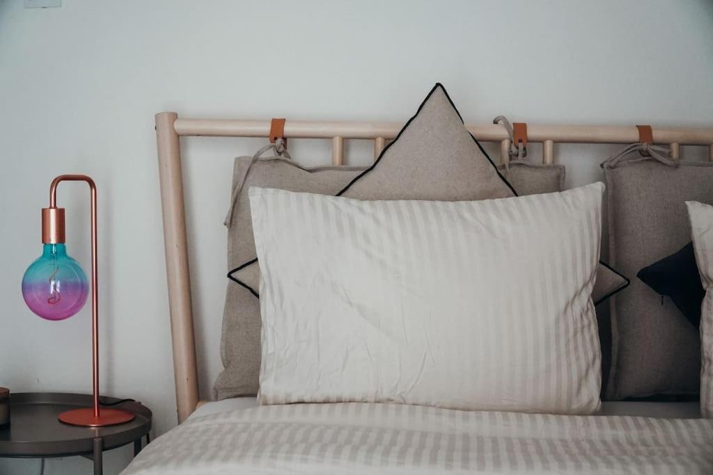 Charming Apartment In Keramikos 아테네 외부 사진
